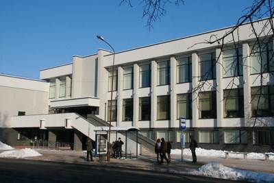 2013-02-08 30